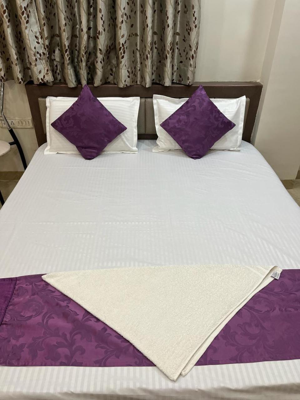 Lavish Living Villa Varanasi Dış mekan fotoğraf